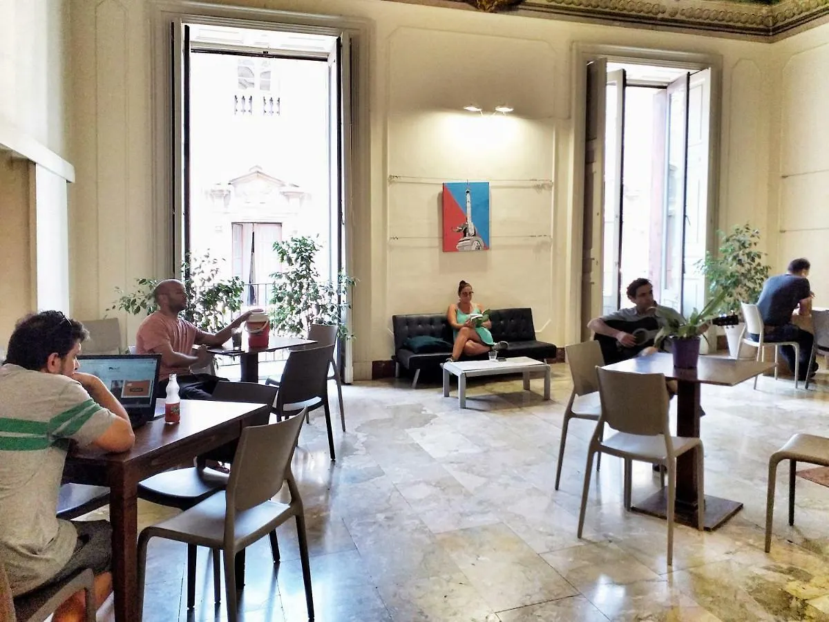 Ostello Degli Elefanti Catania Hostal